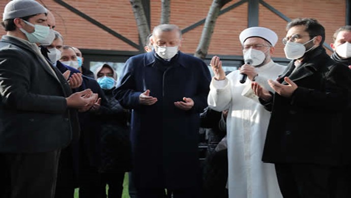 Cumhurbaşkanı Erdoğan, tarihçi ve yazar Yavuz Bahadıroğlu’nun cenaze törenine katıldı