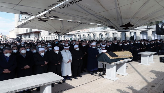 Cumhurbaşkanı Erdoğan, İslam âlimi Muhammet Emin Saraç’ın cenaze törenine katıldı