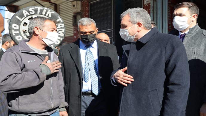 Başkan Beyazgül, Gezi ziyaretleri kapsamında bugün Süleymaniye Mahallesinde esnaf ve vatandaşlarla bir araya geldi