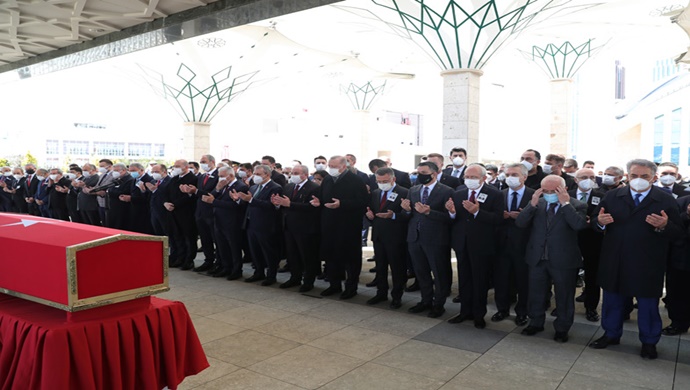 Cumhurbaşkanı Erdoğan, eski TBMM Başkanı ve Başbakan Akbulut’un cenaze törenine katıldı