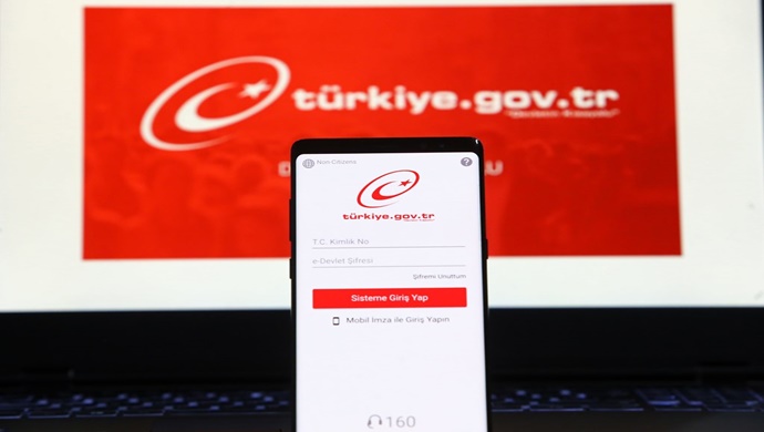 Bakan Yanık, “E-devlet üzerinden başvuru yapmış 108 bin haneye daha 1.000’er liralık nakdi destek verdik”