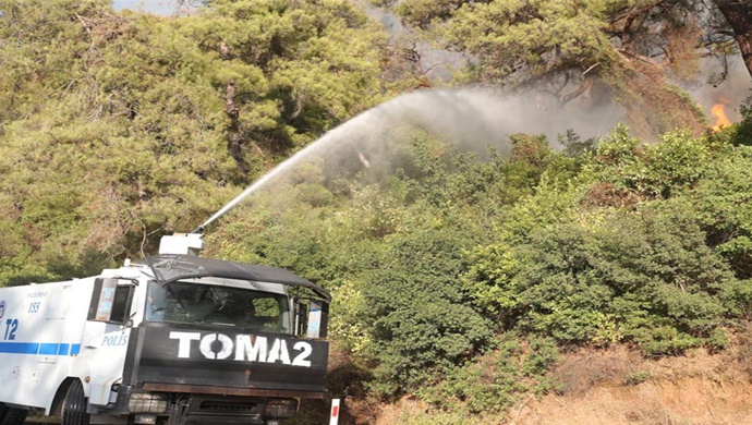 Antalya Ve Muğla’daki Yangınların Söndürülmesi İçin 112 Toma Görev Yapıyor