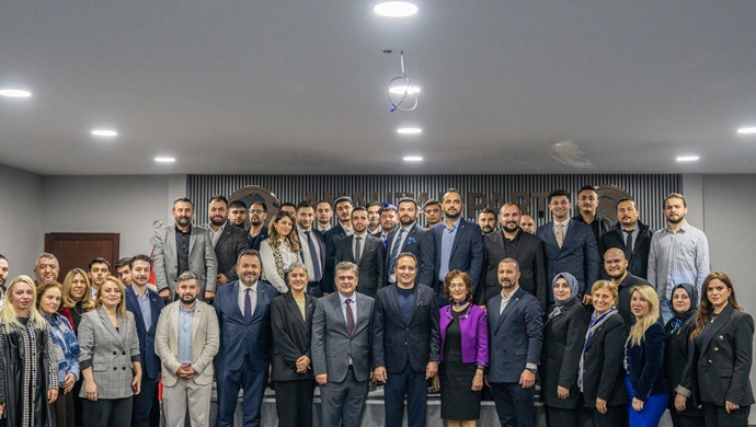 Anahtar Parti İstanbul İl Başkanlığı ev sahipliğinde Dünya Türk Dili Ailesi Günü Programı Düzenlendi